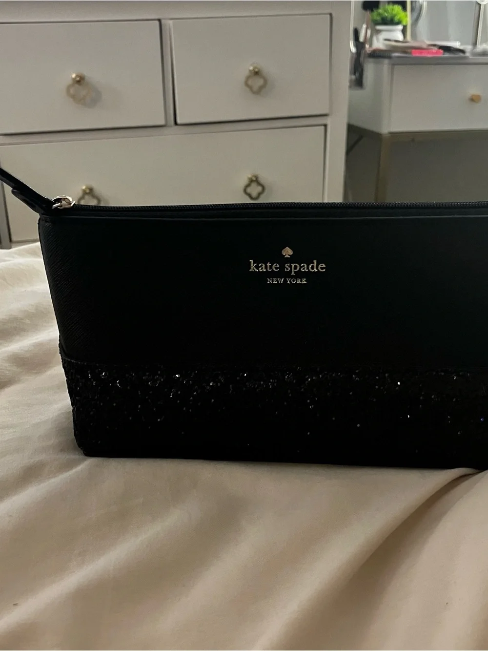 Kate Spade New York Black Saffiano Leather Glitter Makeup Bag Cosmetic Pouch Zip